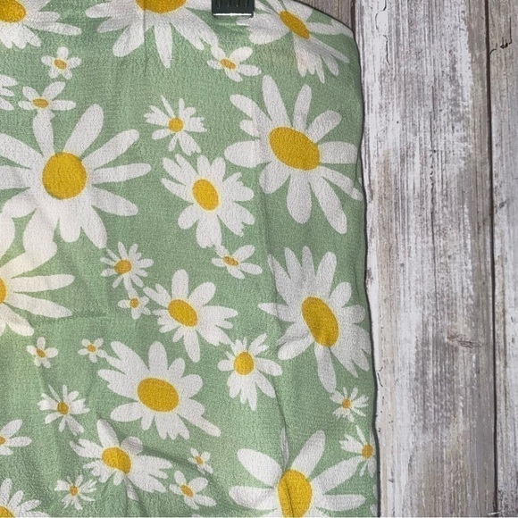 NWT Elodie Mint Daisy Mini Skirt - Picture 3 of 7